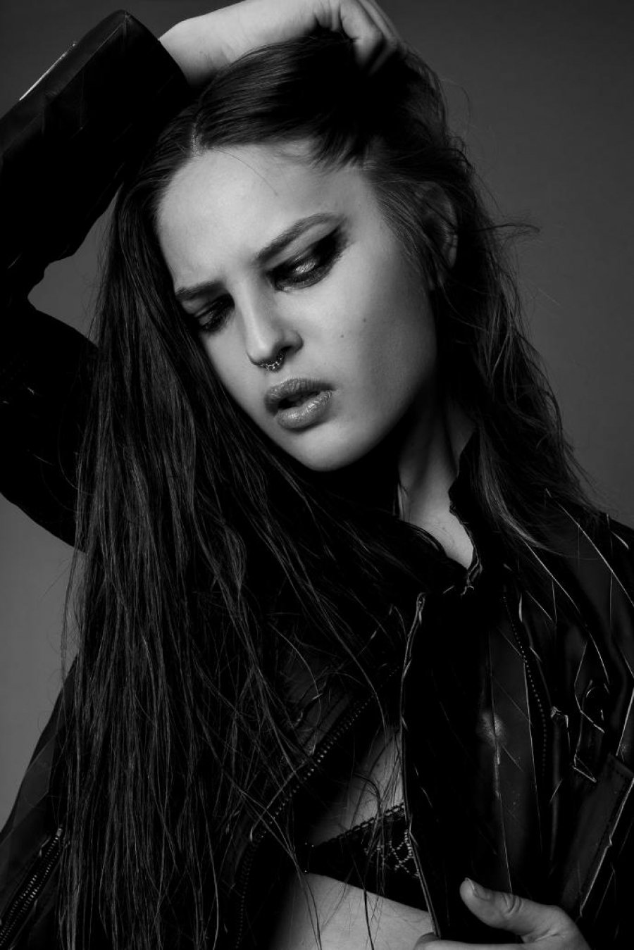 Midikennov model Sara Maria Knežević za Kaltblut magazin