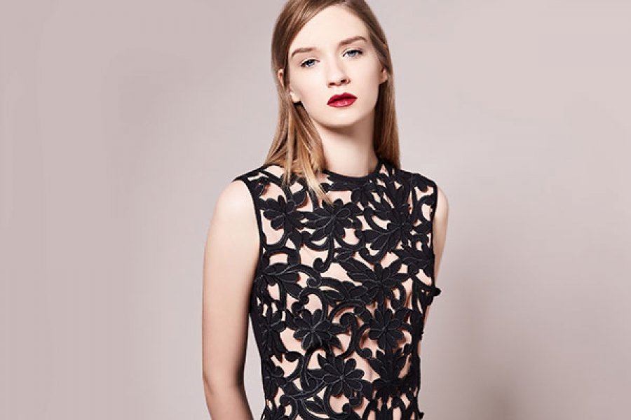 Midikennov model Marta Kelava za Max Mara