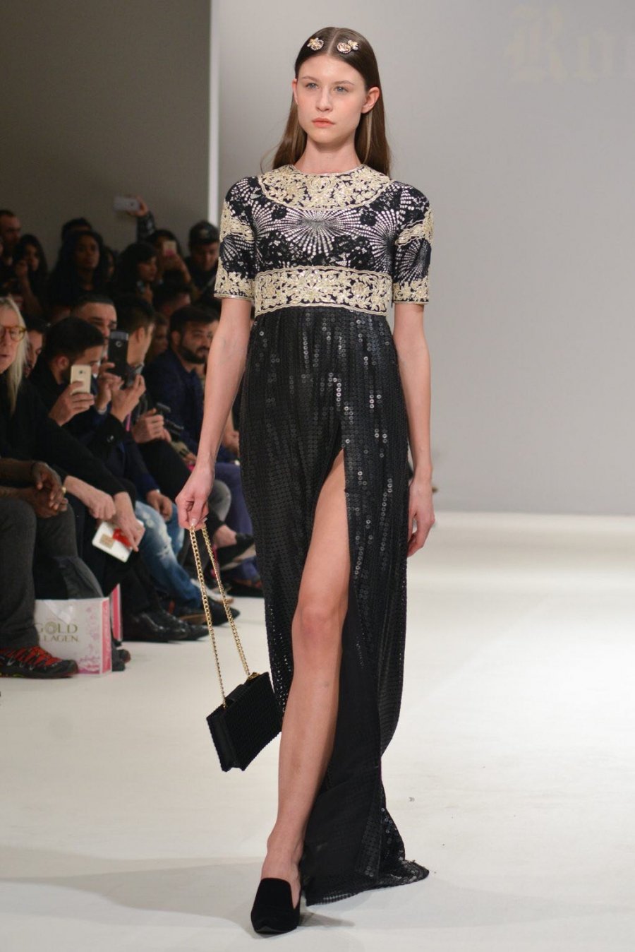 Midikennov model Alena Kananović na London Fashion Weeku