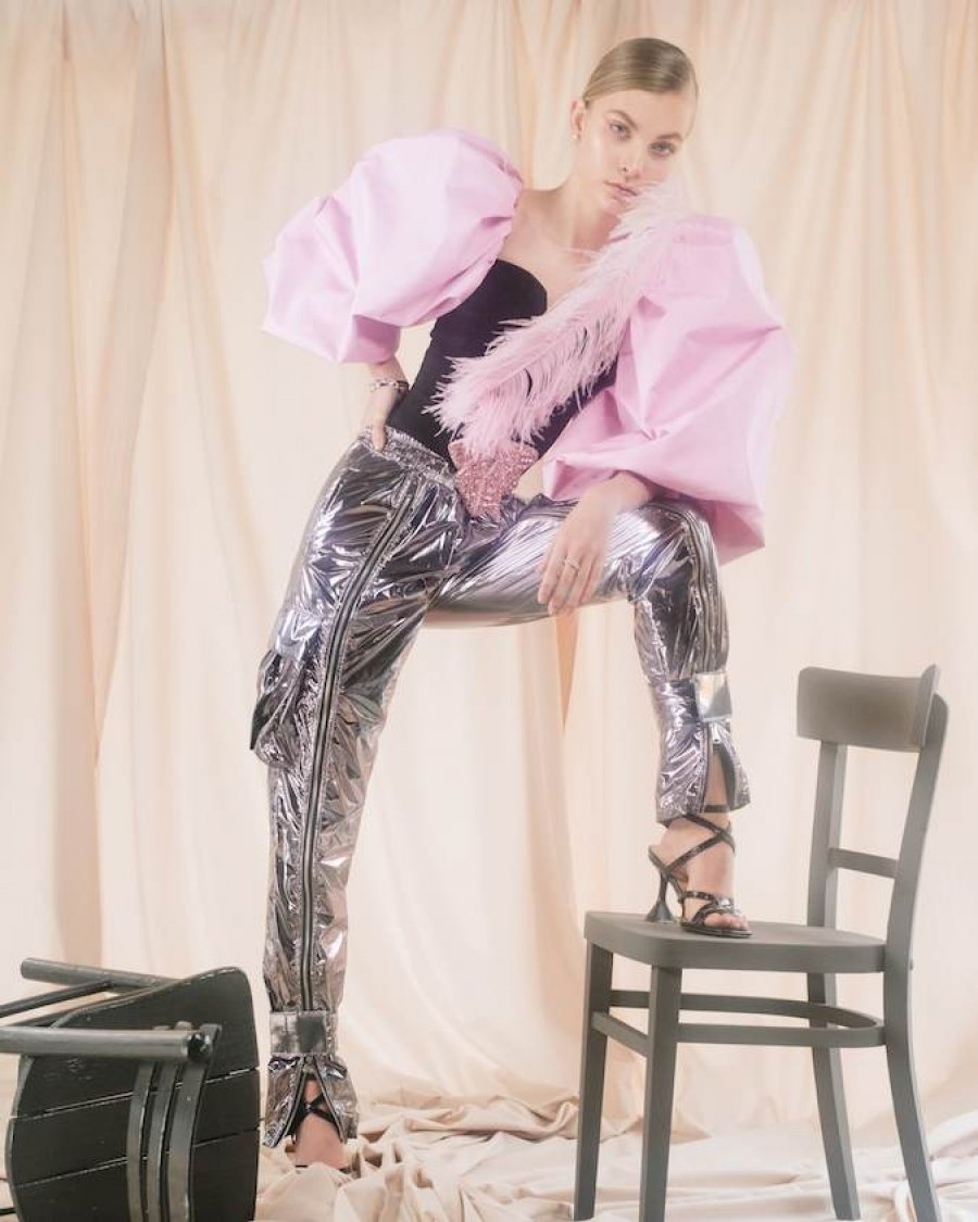 Midikennova uzdanica Klara za najnoviji editorijal Super1