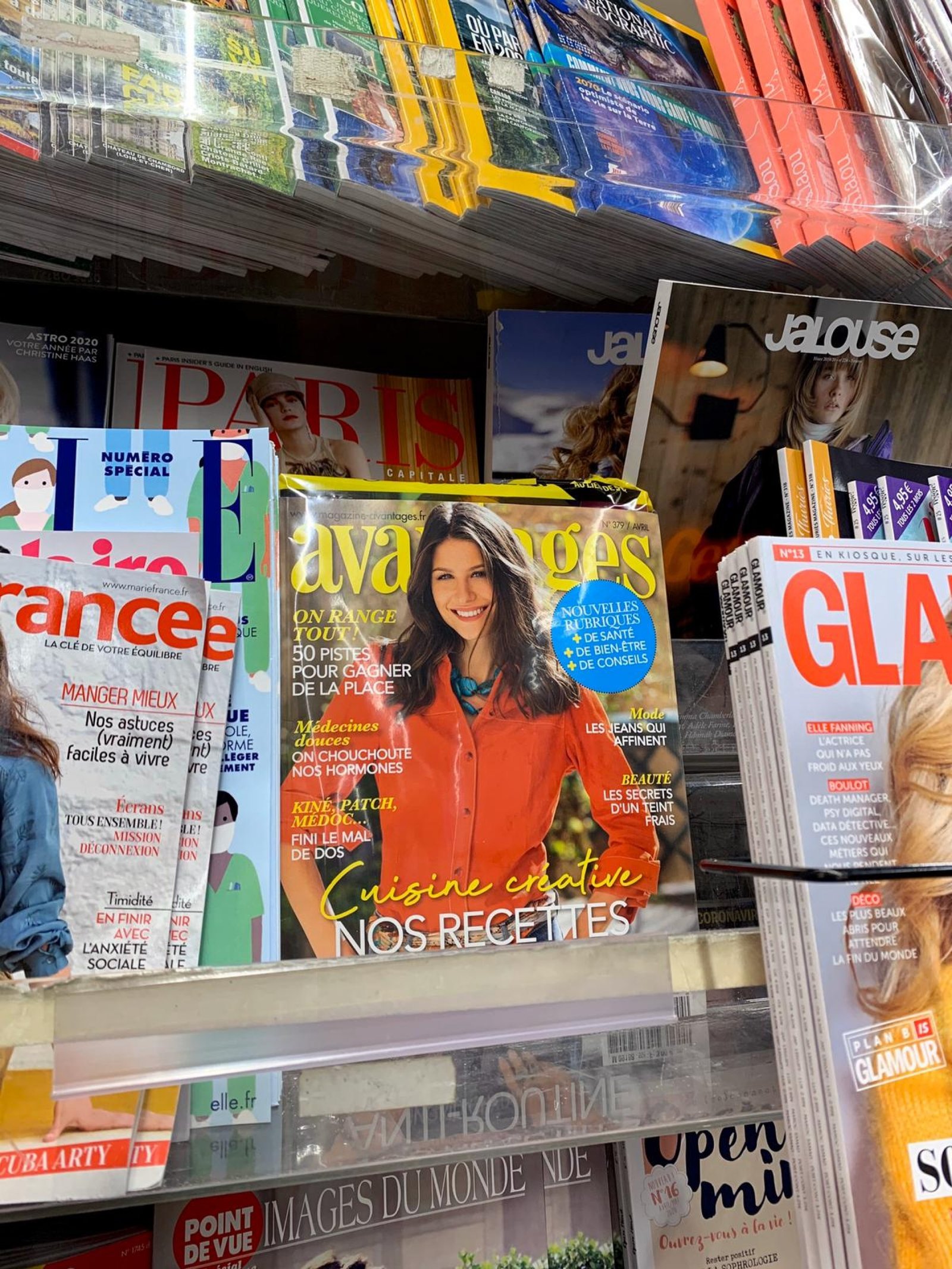 Alena Kananović na naslovnici magazina Avantages 