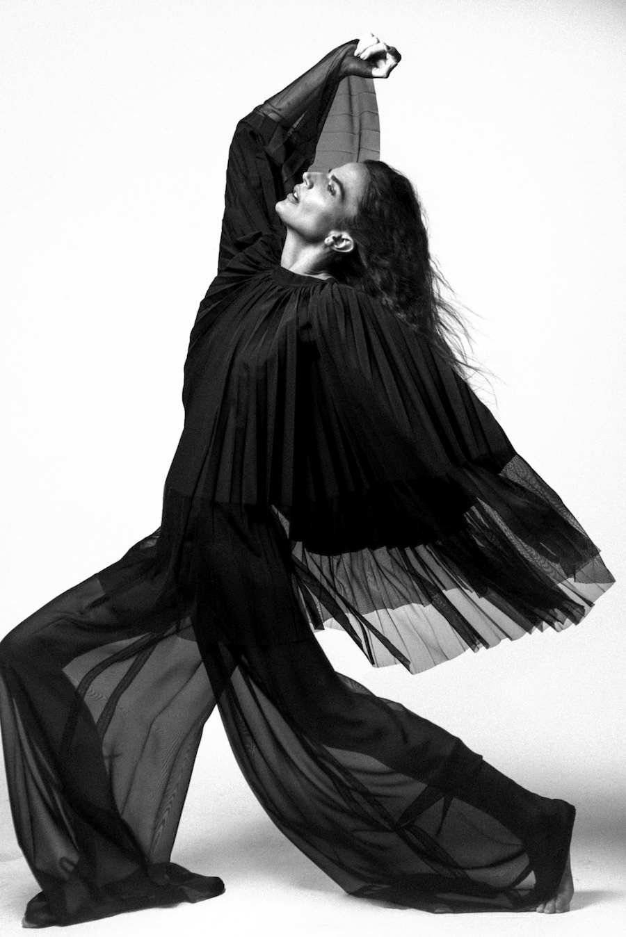 Midikennov top model Helena Šopar za naslovnicu magazina Elle