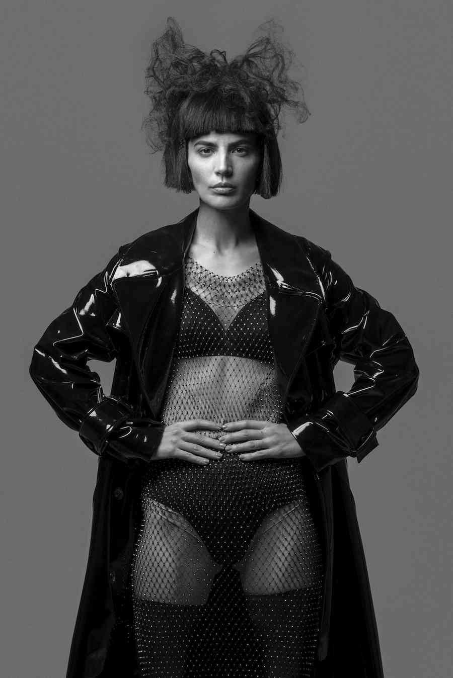 Midikennov top model Helena Šopar za naslovnicu magazina Elle